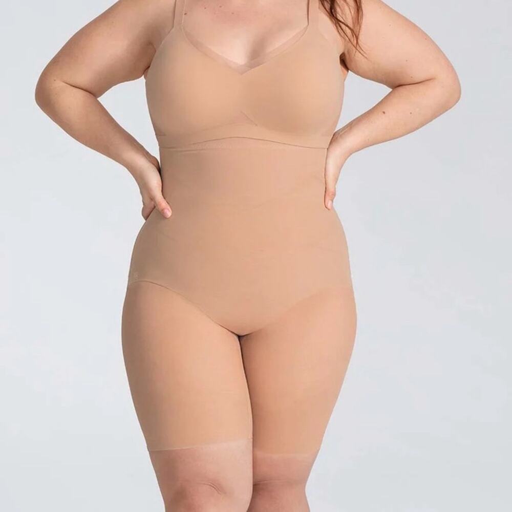 Honeylove SuperPower Short 1X Sand